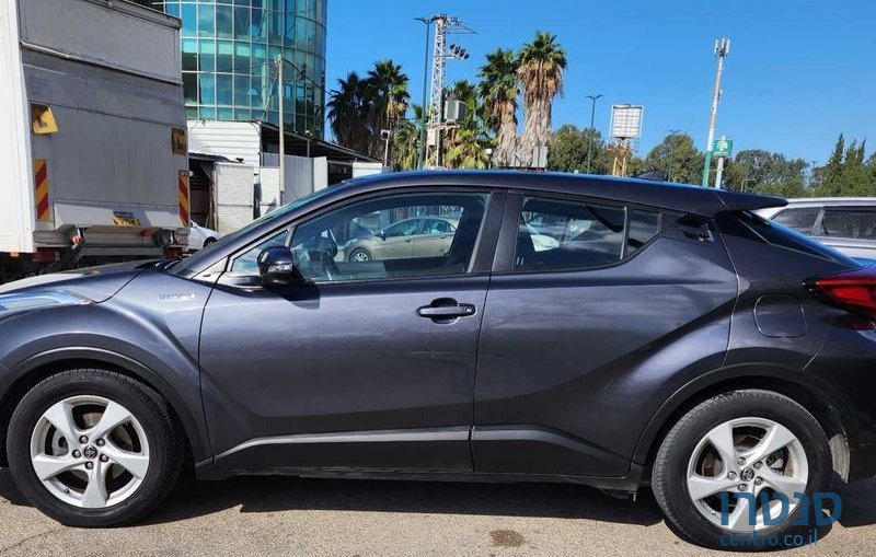 2019' Toyota C-HR טויוטה photo #3