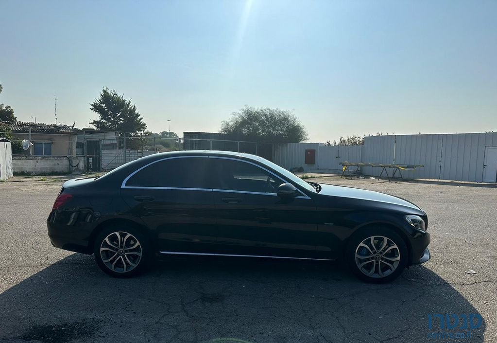 2017' Mercedes-Benz C-Class מרצדס photo #2
