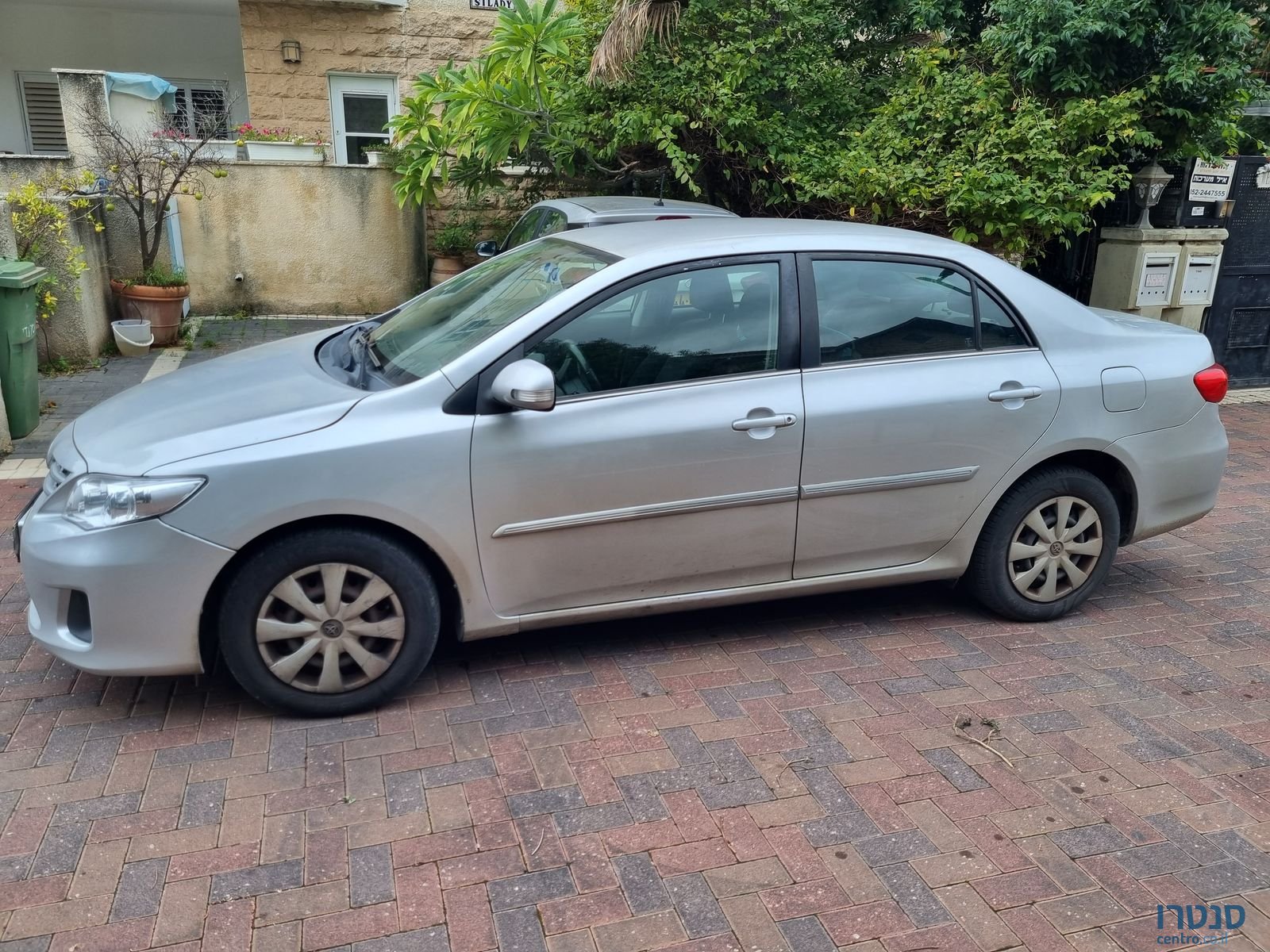 2010' Toyota Corolla טויוטה קורולה photo #2