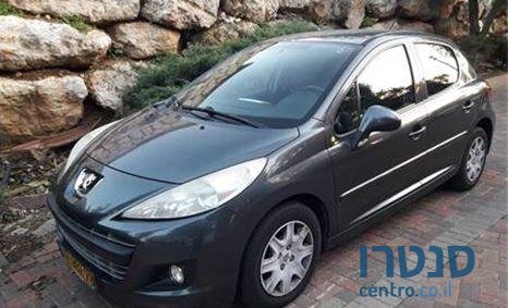 2011' Peugeot 207 207 פיג'ו photo #3