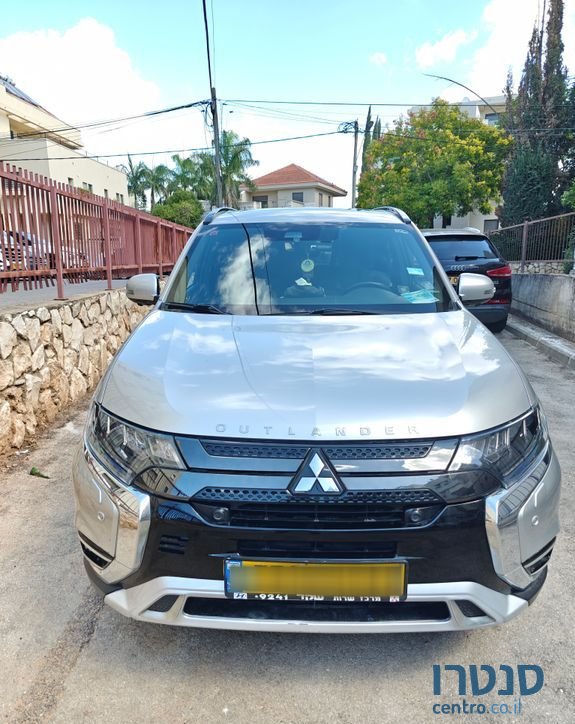 2019' Mitsubishi Outlander מיצובישי אאוטלנדר photo #1