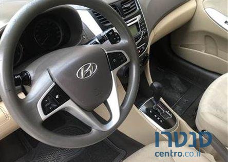 2012' Hyundai i25 i25 יונדאי photo #3