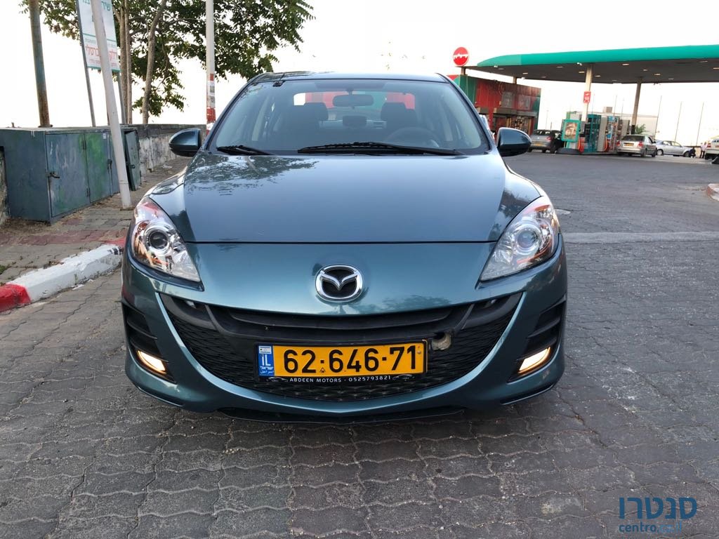 2011' Mazda 3 photo #3