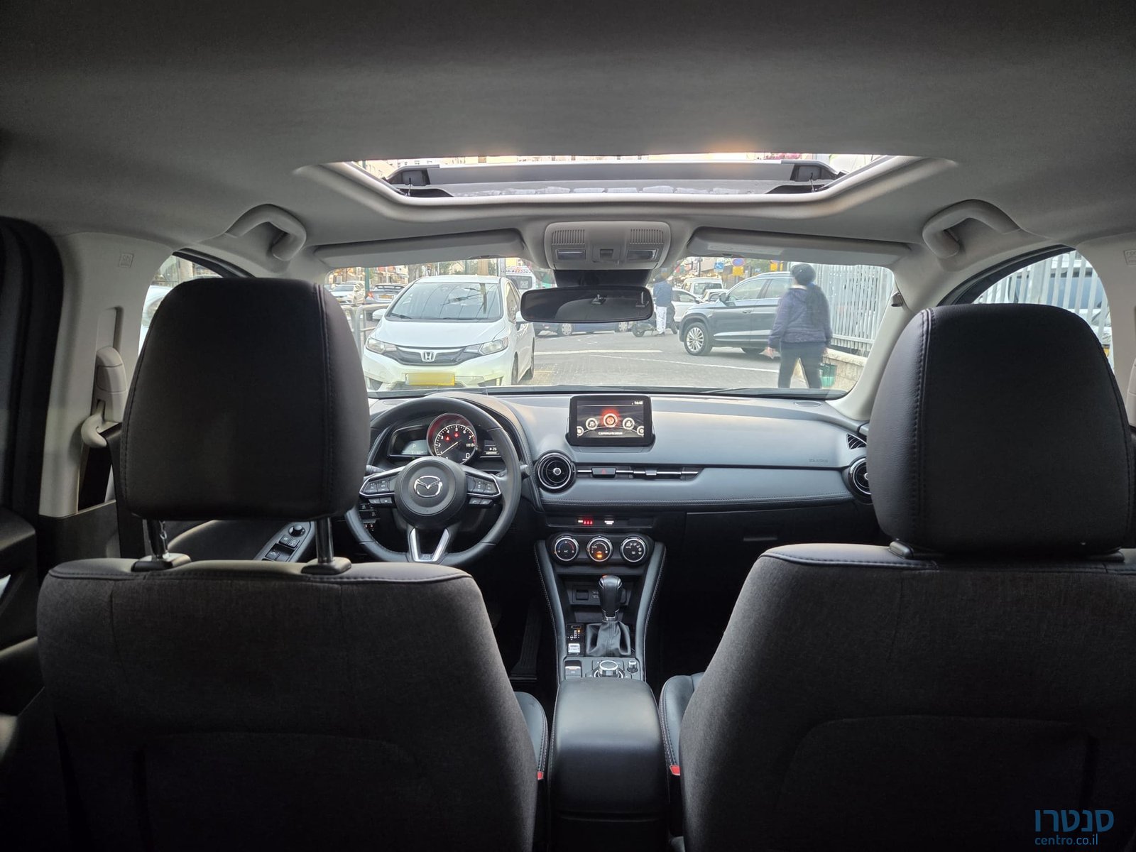 2024' Mazda CX-3 photo #2