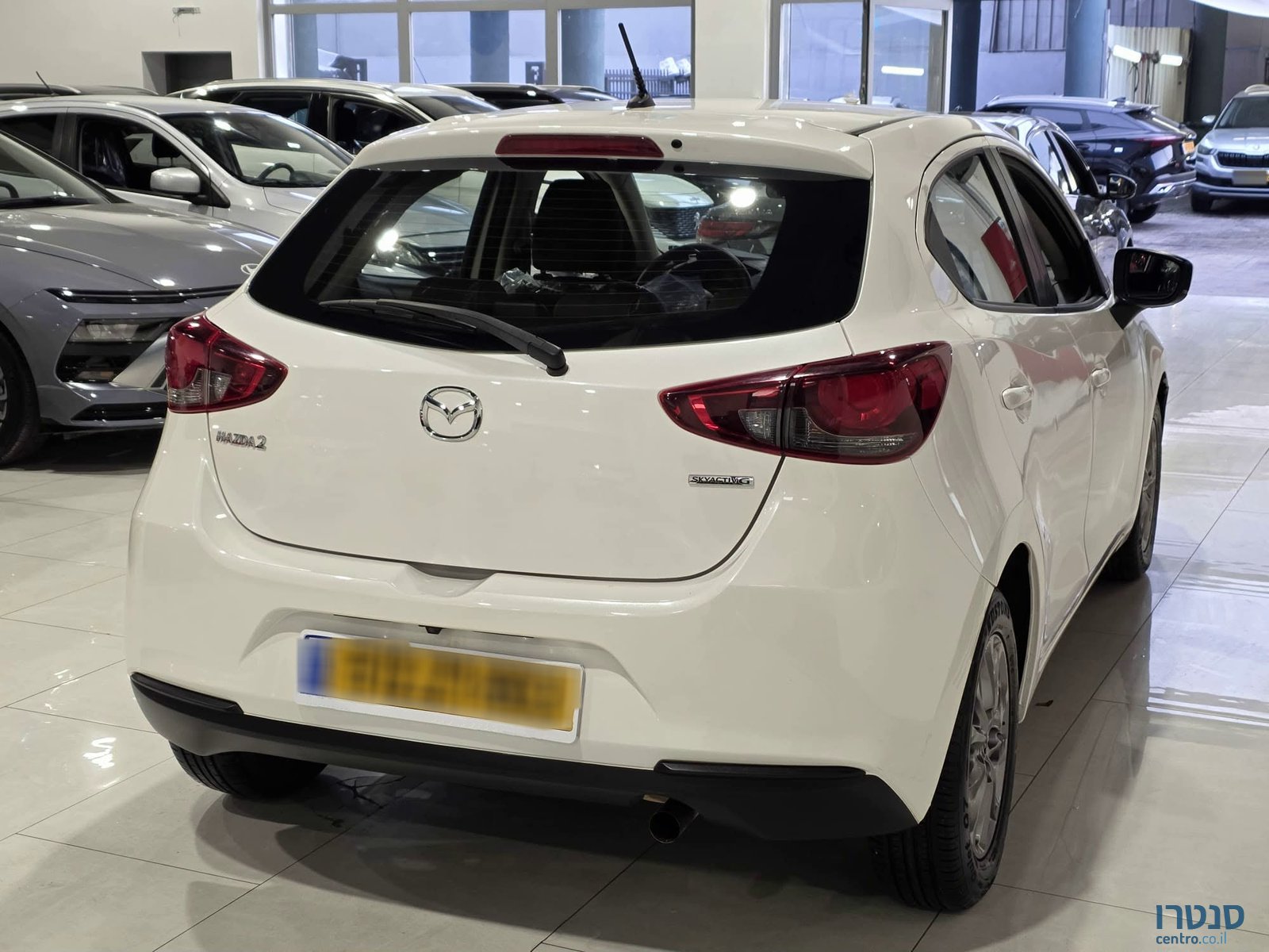 2023' Mazda 2 photo #3