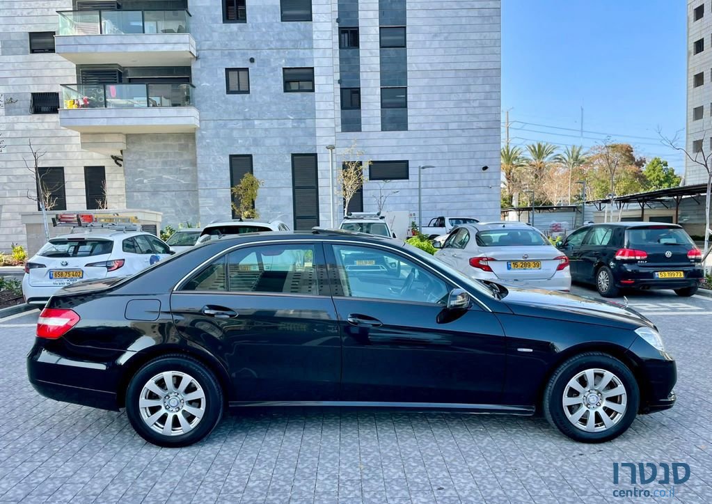 2009' Mercedes-Benz E-Class מרצדס photo #4