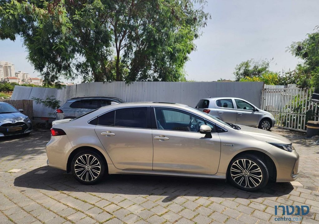 2020' Toyota Corolla טויוטה קורולה photo #6