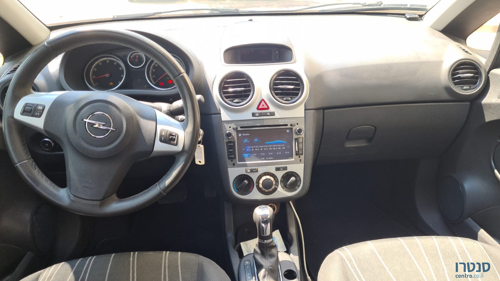 2010' Opel Corsa photo #1