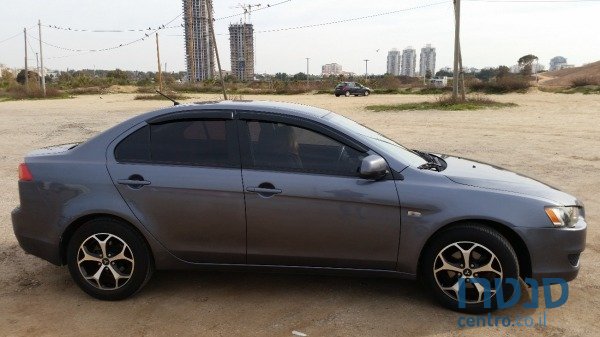 2009' Mitsubishi Lancer photo #2