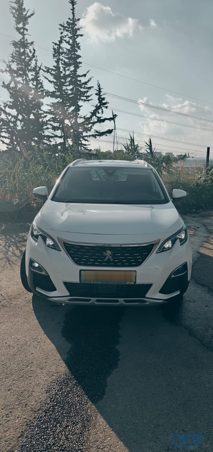 2020' Peugeot 5008 פיג'ו photo #2