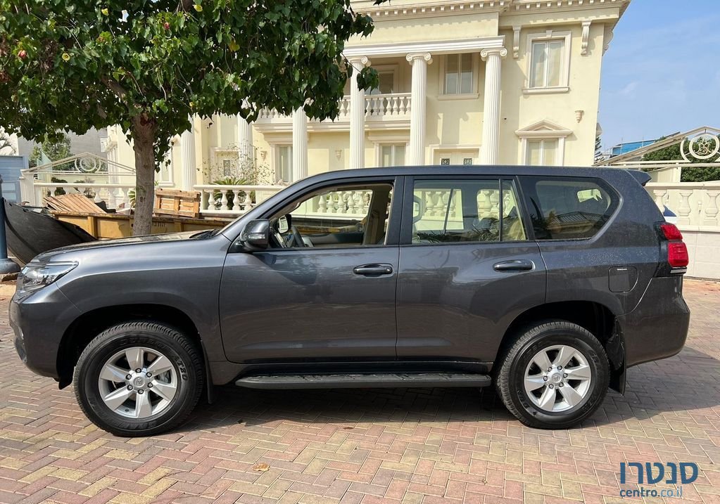 2022' Toyota Land Cruiser טויוטה לנד קרוזר photo #5