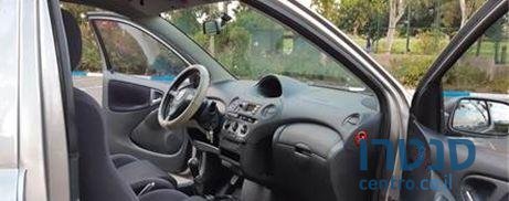2004' Toyota Yaris טויוטה יאריס photo #2