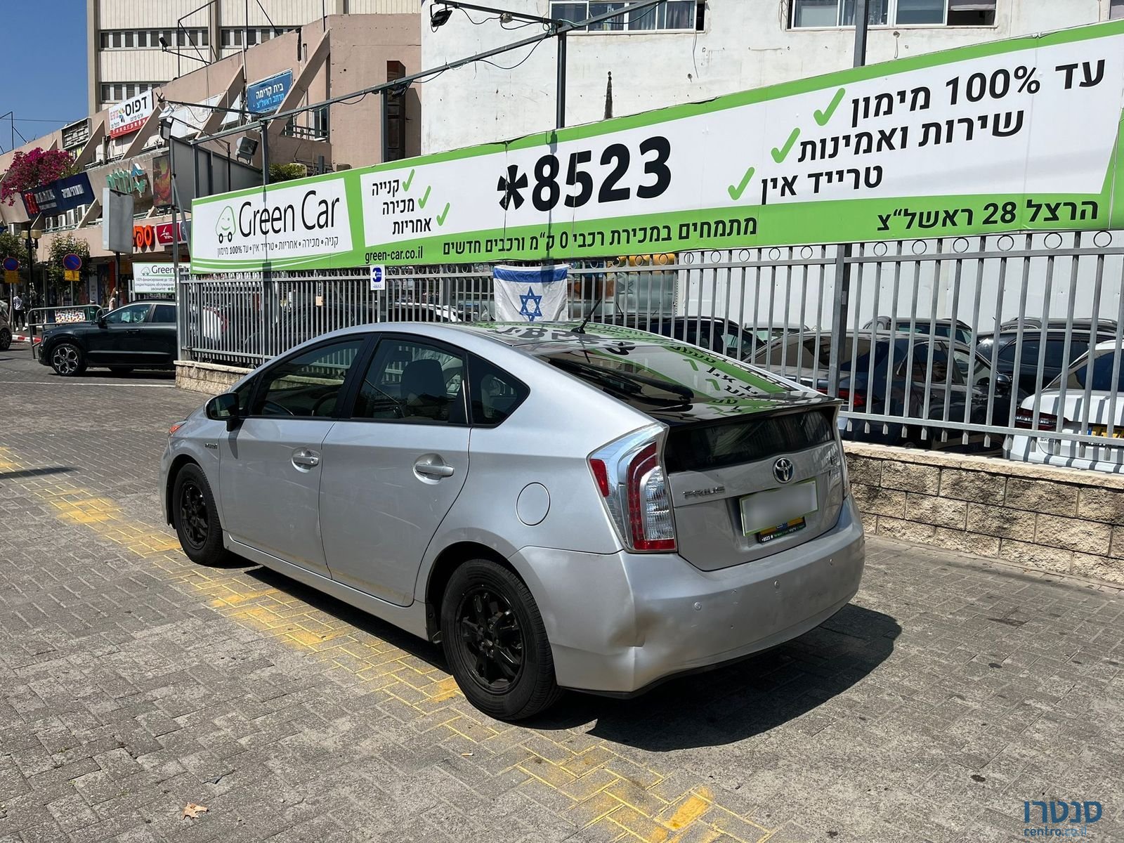 2014' Toyota Prius photo #4