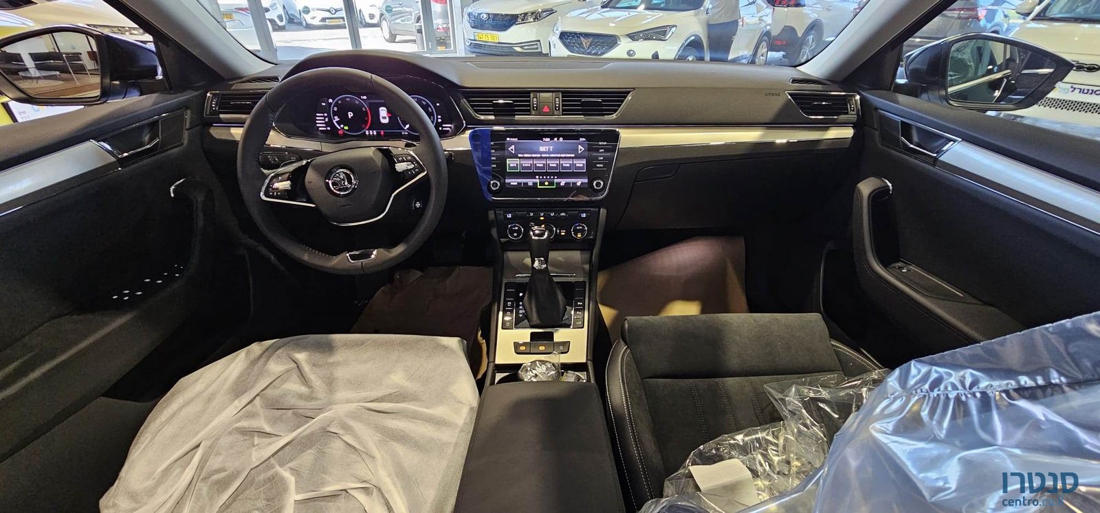 2023' Skoda Superb photo #6