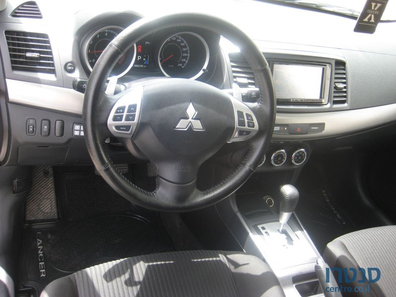 2015' Mitsubishi Lancer photo #5