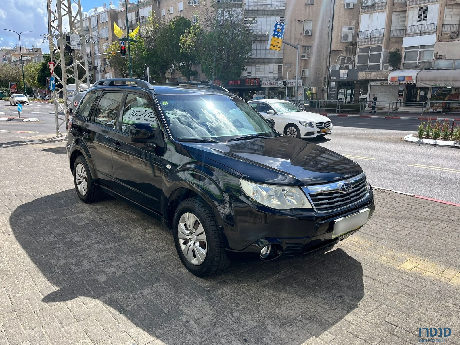 2011' Subaru Forester photo #6