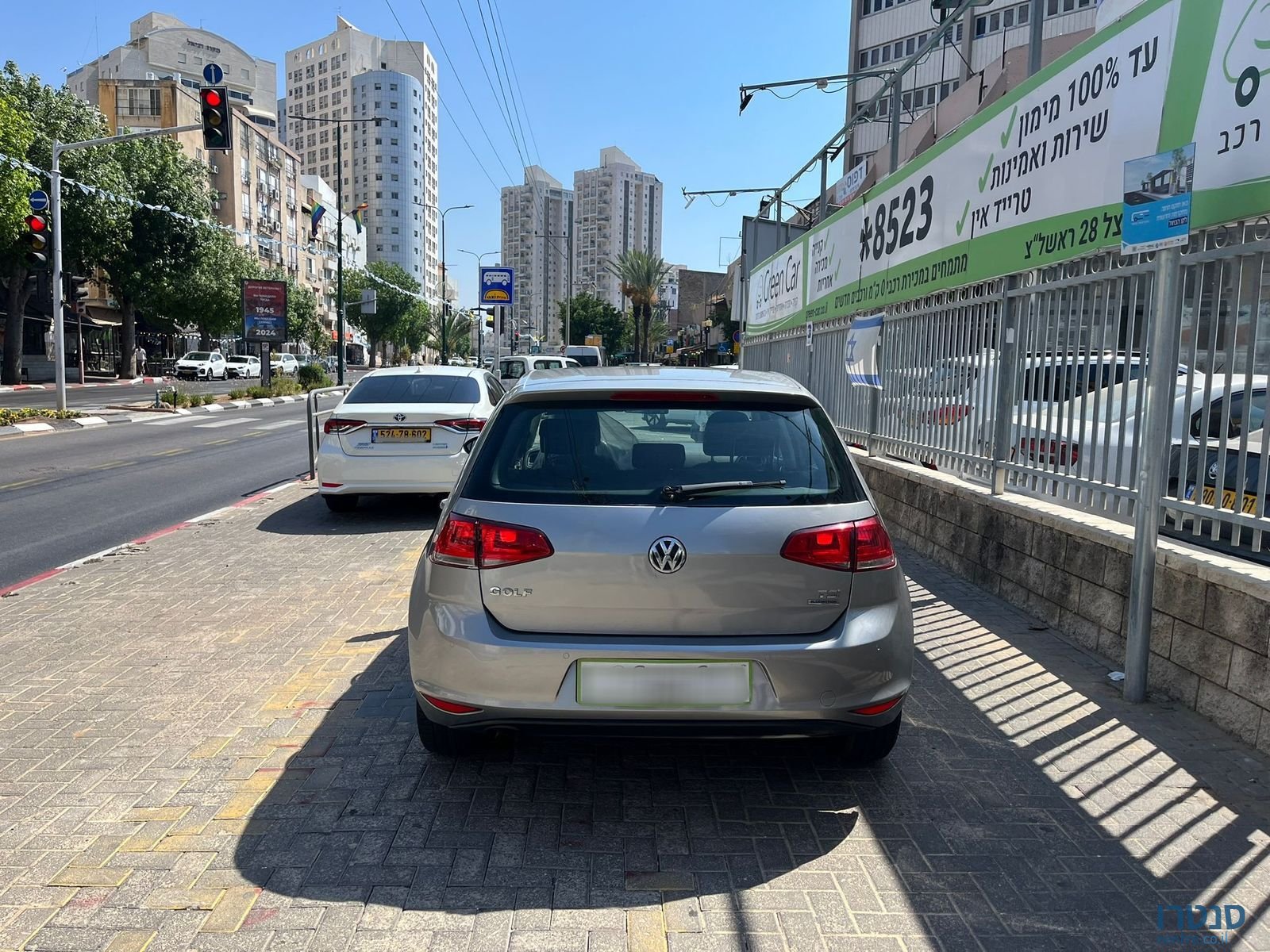 2015' Volkswagen Golf photo #5