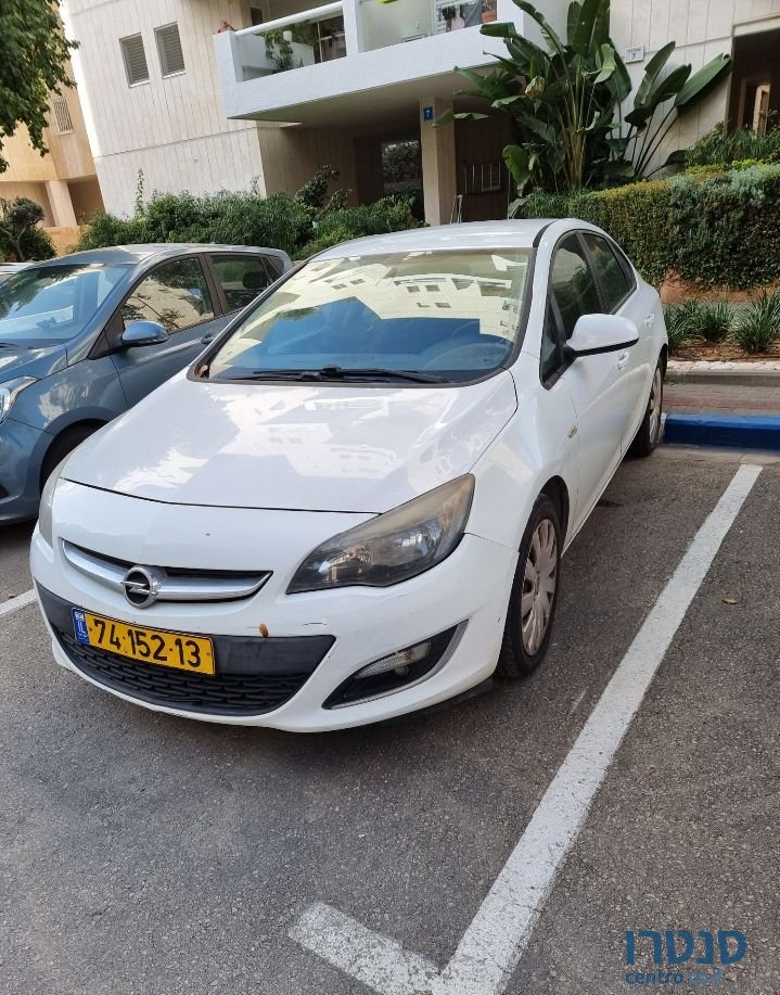 2012' Opel Astra אופל אסטרה photo #2