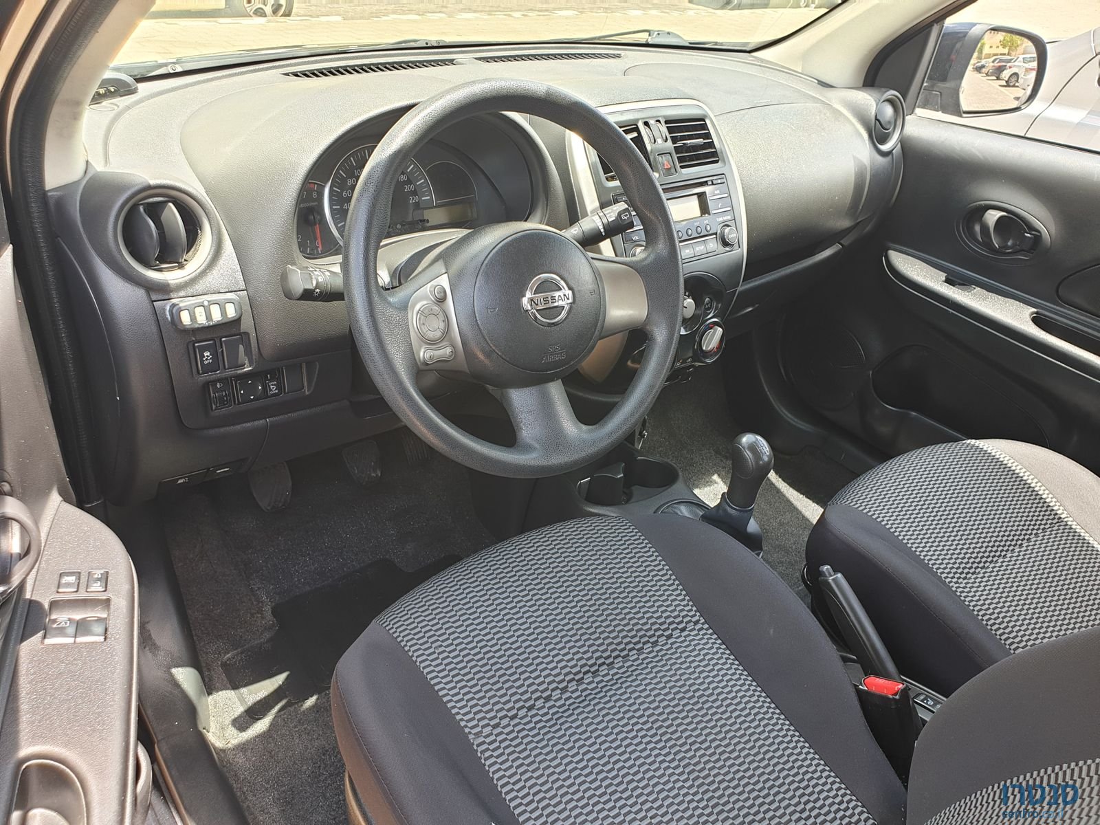 2014' Nissan Micra photo #2