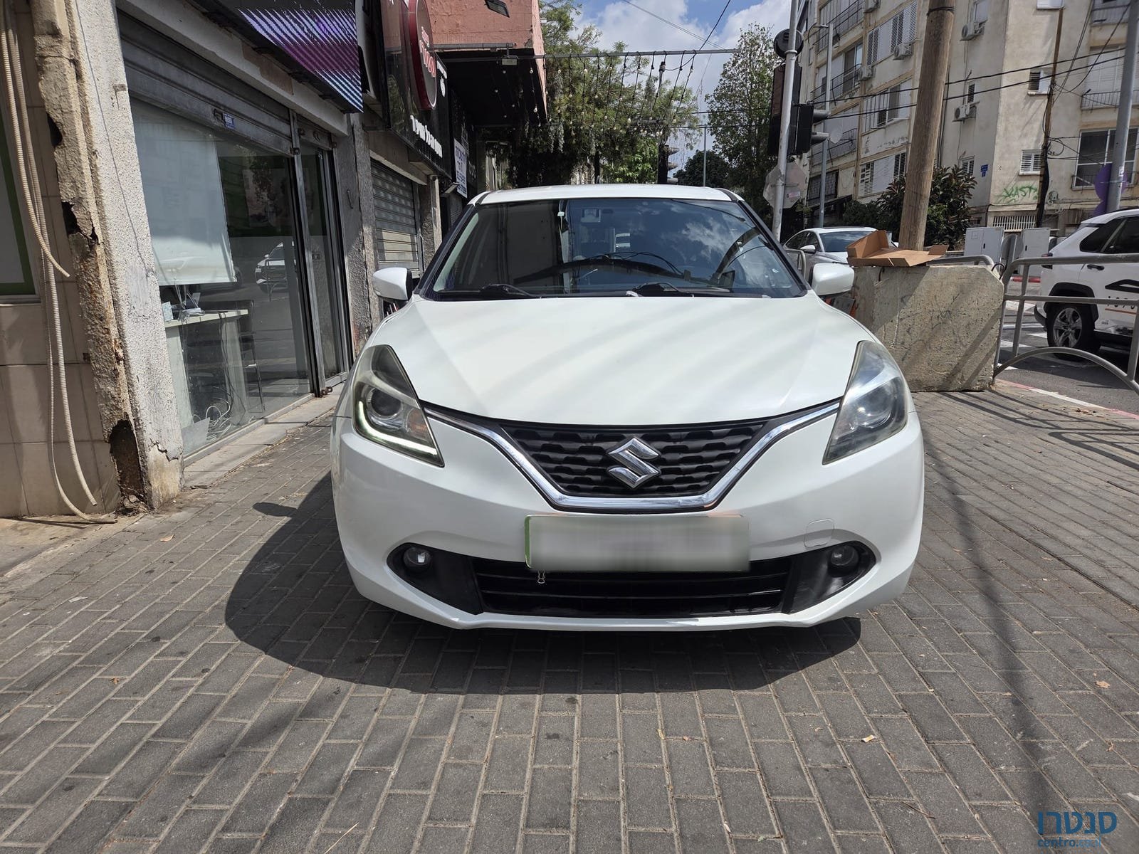 2016' Suzuki Baleno photo #1