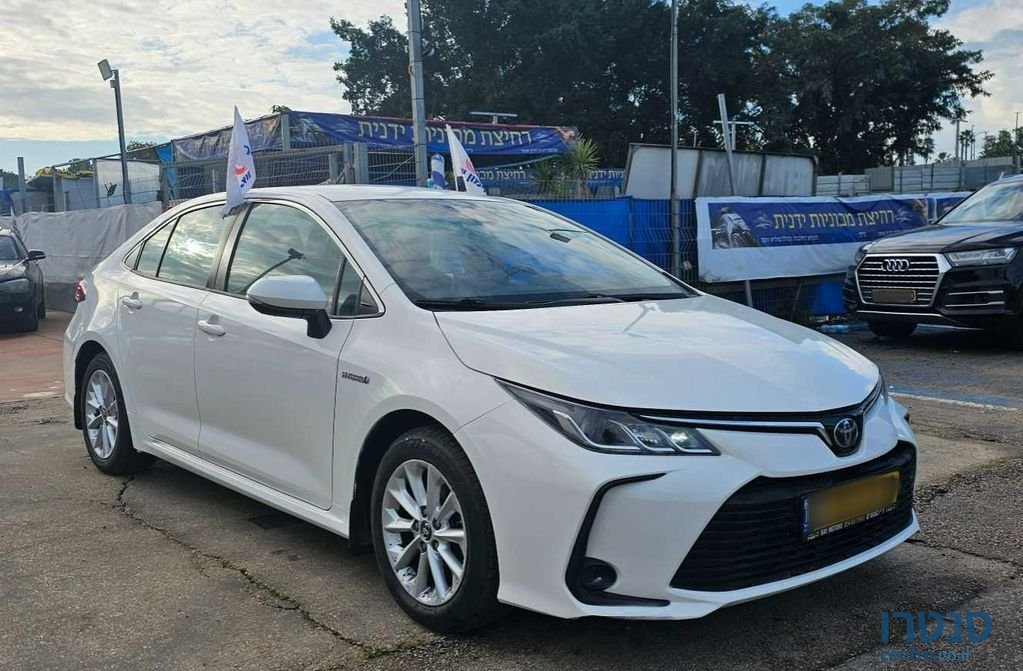 2020' Toyota Corolla טויוטה קורולה photo #2