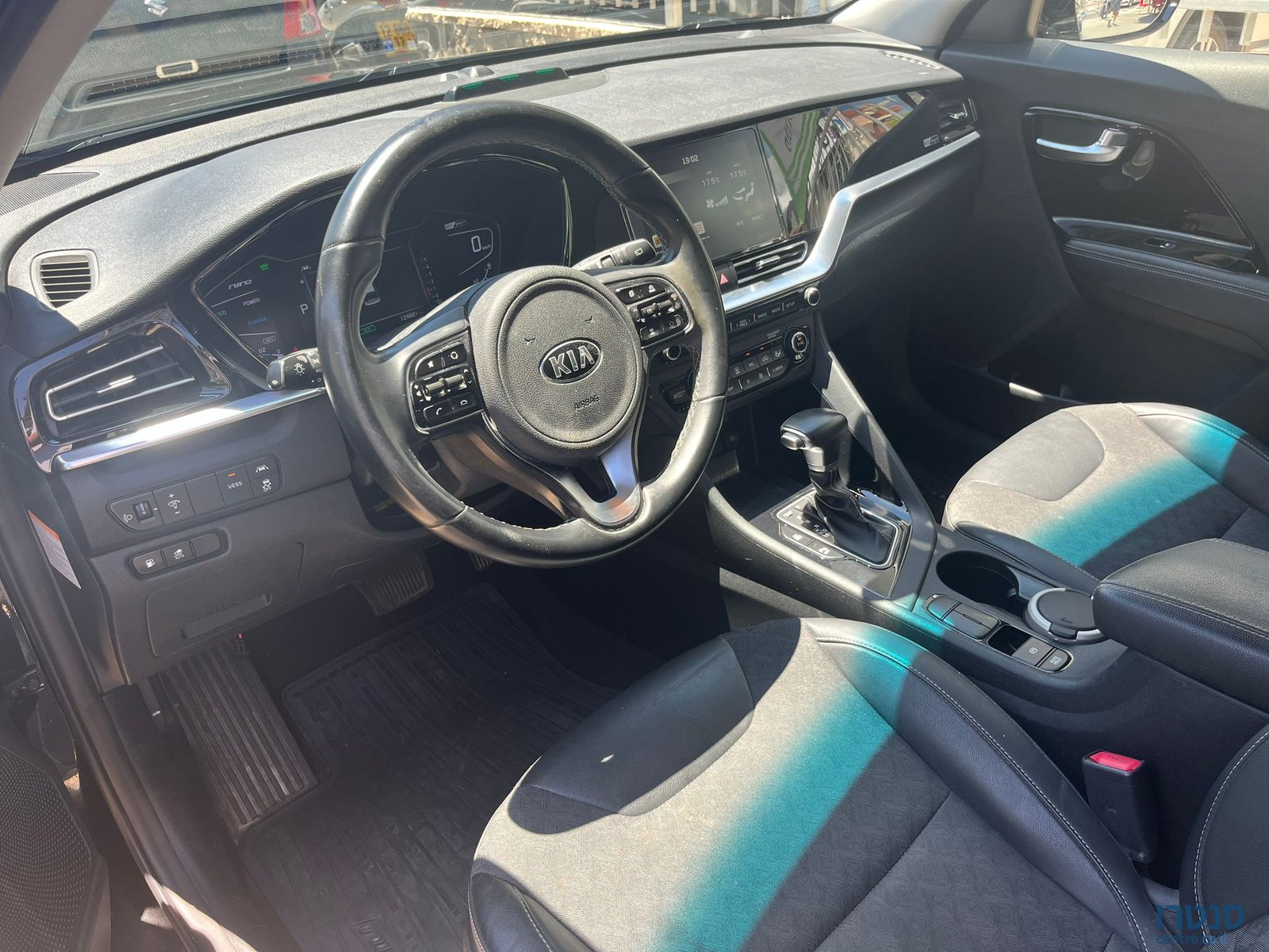 2020' Kia Niro photo #2