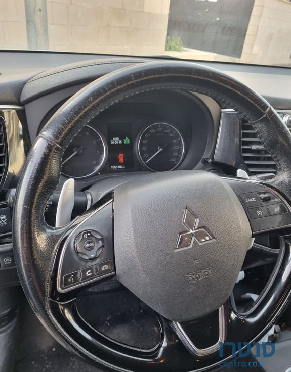 2016' Mitsubishi Outlander מיצובישי אאוטלנדר photo #3