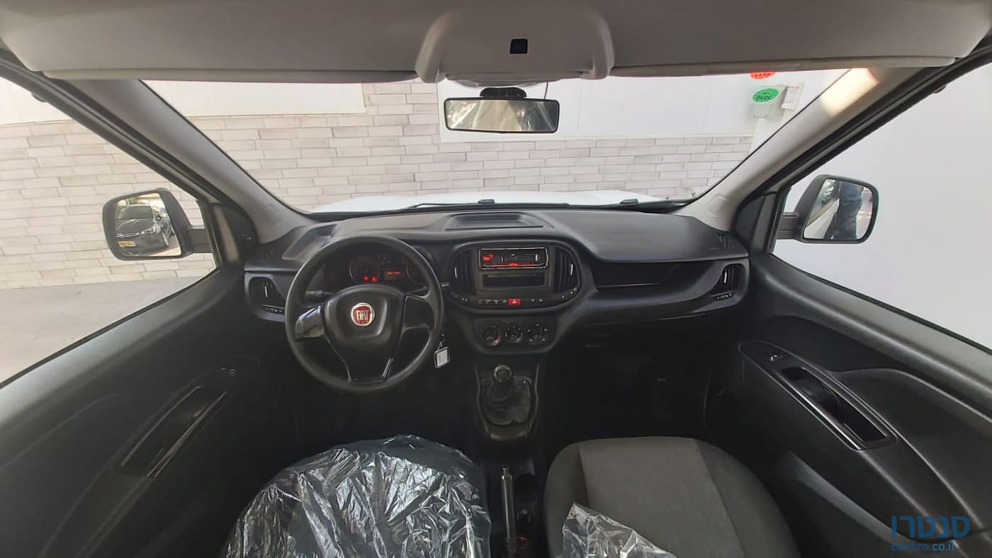 2017' Fiat Doblo photo #3