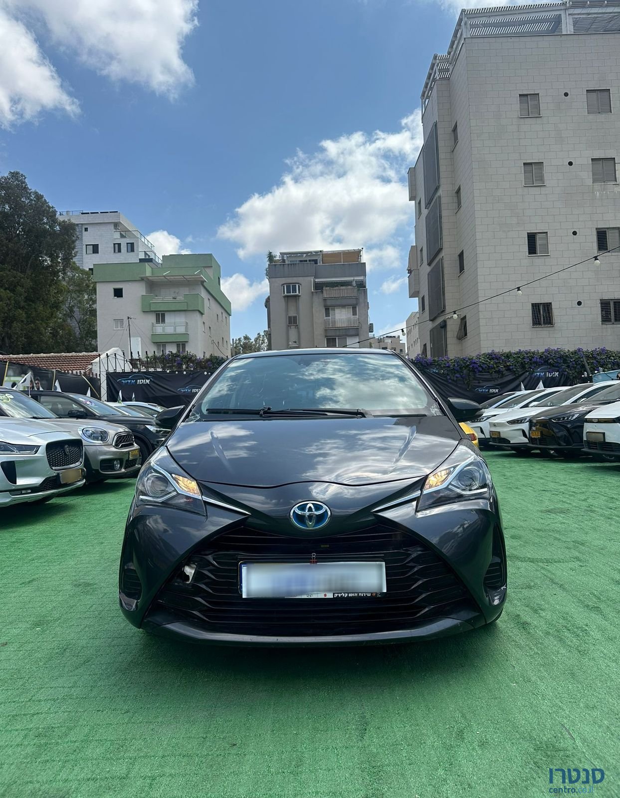 2020' Toyota Yaris טויוטה יאריס photo #1