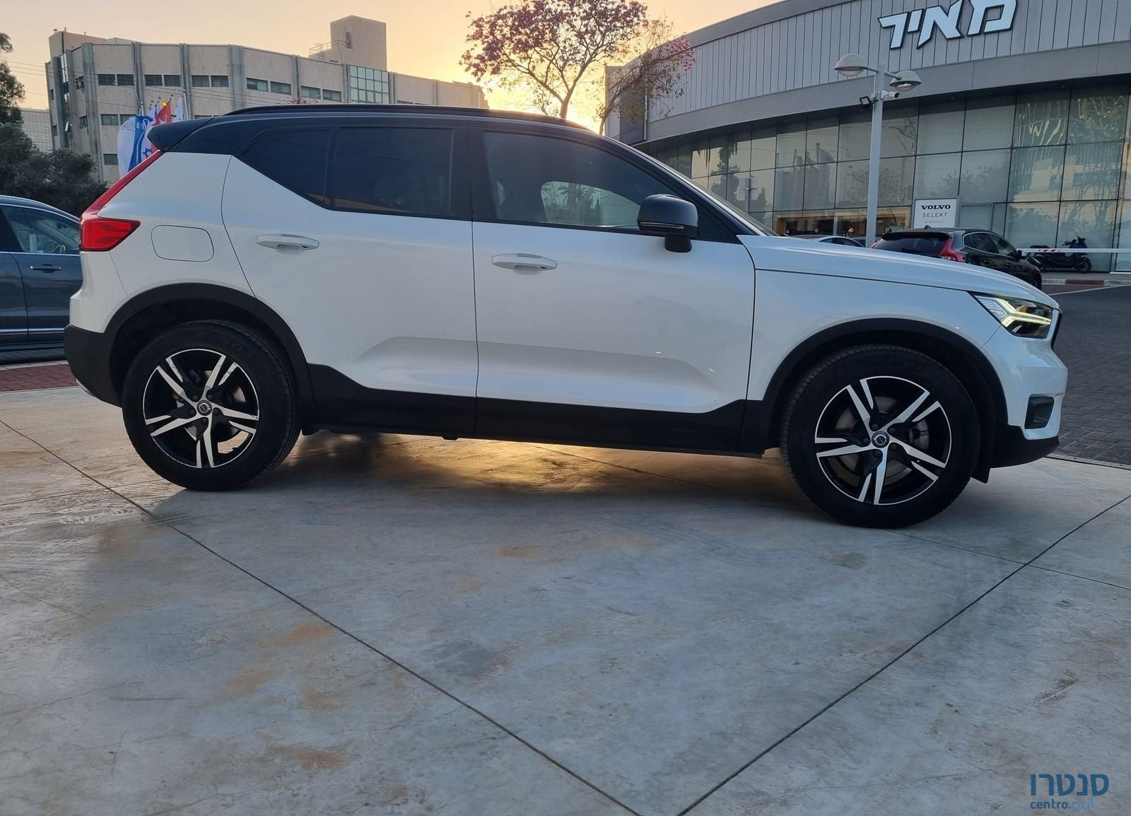 2020' Volvo XC40 וולוו photo #2
