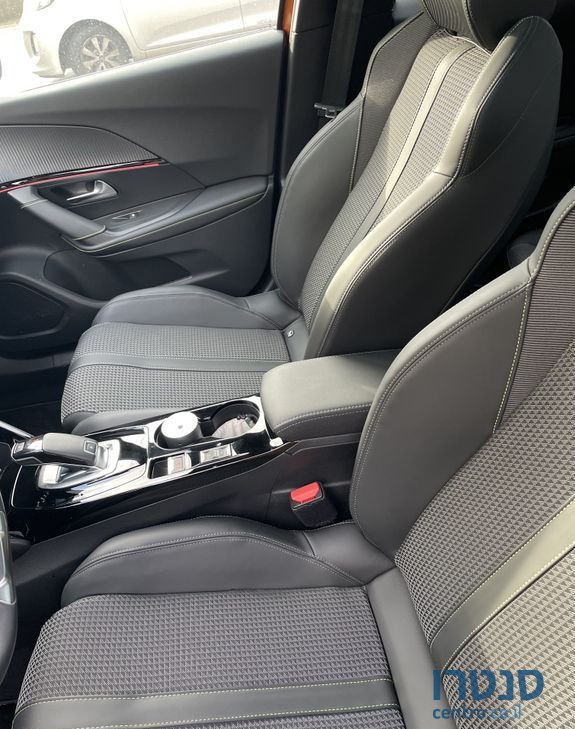 2021' Peugeot 2008 פיג'ו photo #6