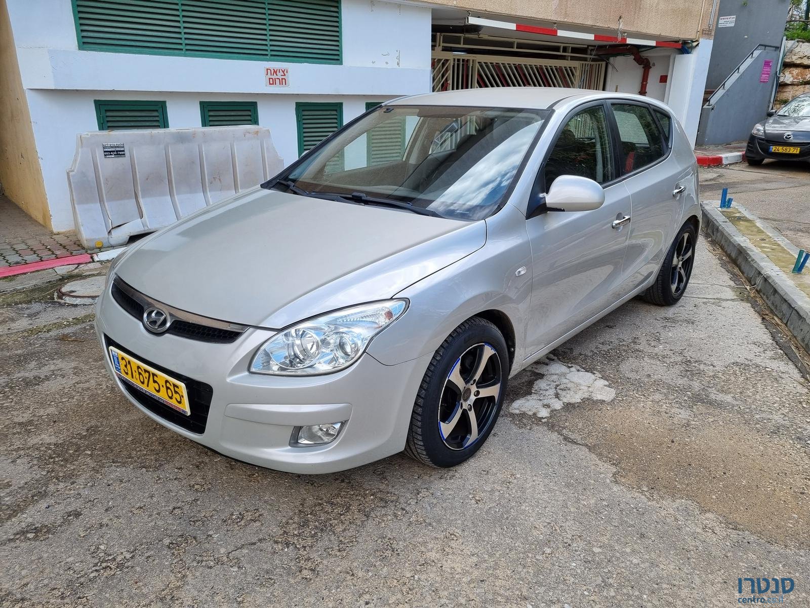 2008' Hyundai i30 photo #1