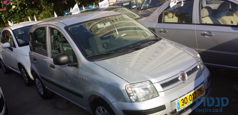 2011' Fiat Panda photo #1