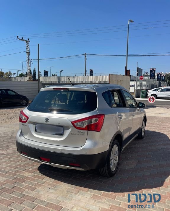 2013' Suzuki SX4 סוזוקי photo #3