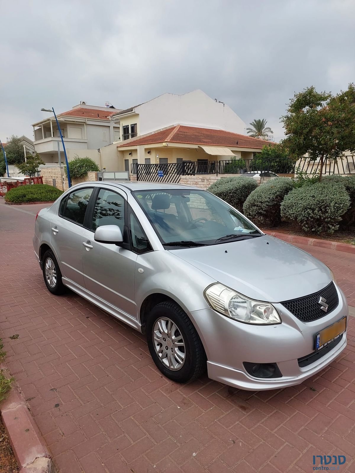 2013' Suzuki SX4 סוזוקי photo #1