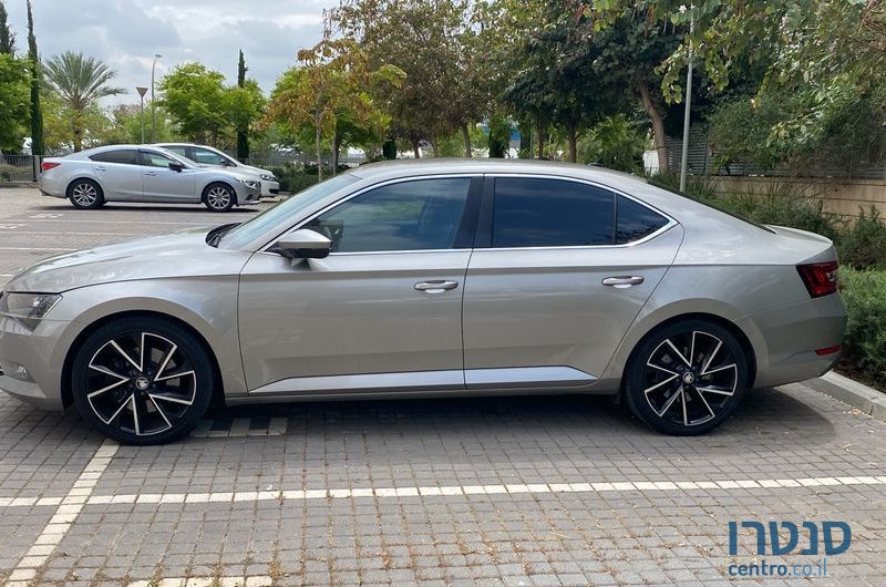 2016' Skoda Superb סקודה סופרב photo #1