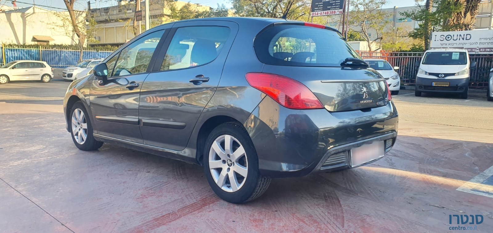 2012' Peugeot 308 photo #4