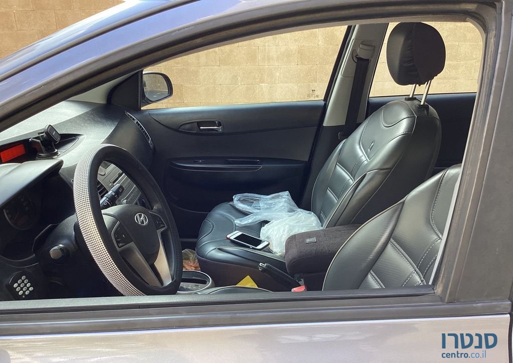 2009' Hyundai i20 יונדאי photo #4