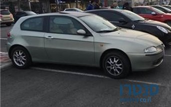 2002' Alfa Romeo 147 photo #3