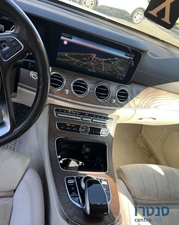 2019' Mercedes-Benz E-Class מרצדס photo #5