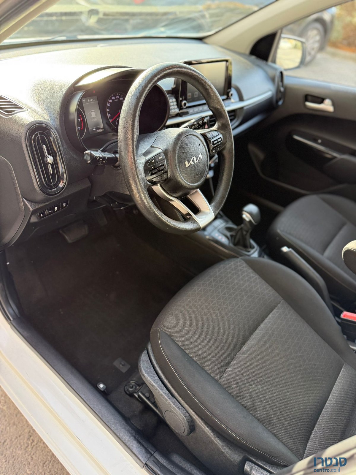 2022' Land Rover EX photo #4