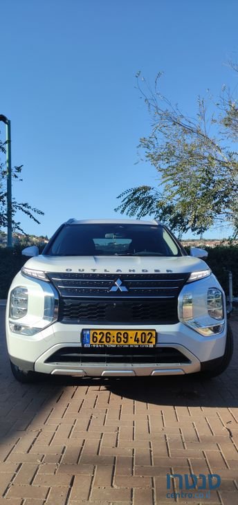 2021' Mitsubishi Outlander מיצובישי אאוטלנדר photo #1