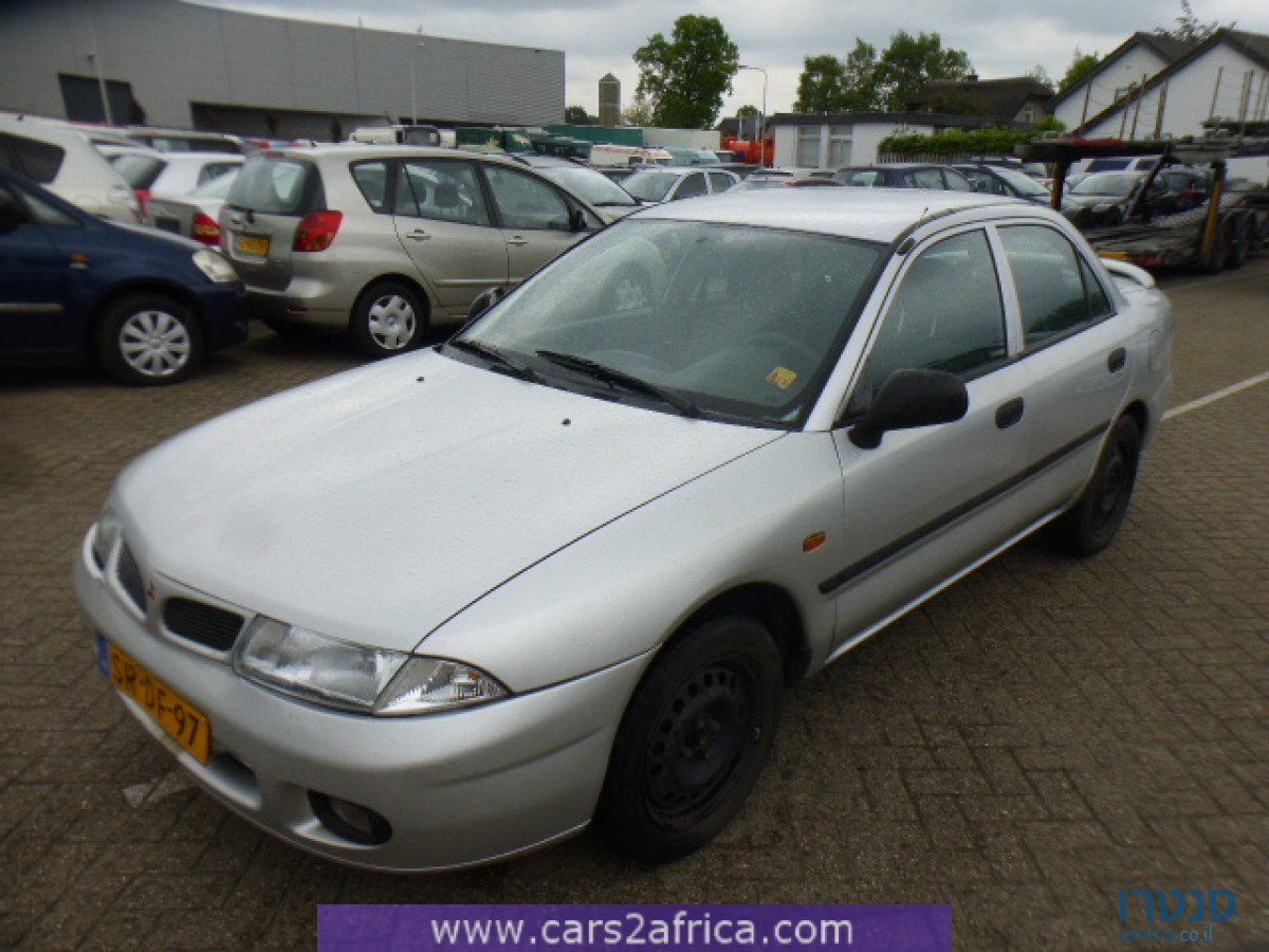1998' Mitsubishi Carisma photo #2