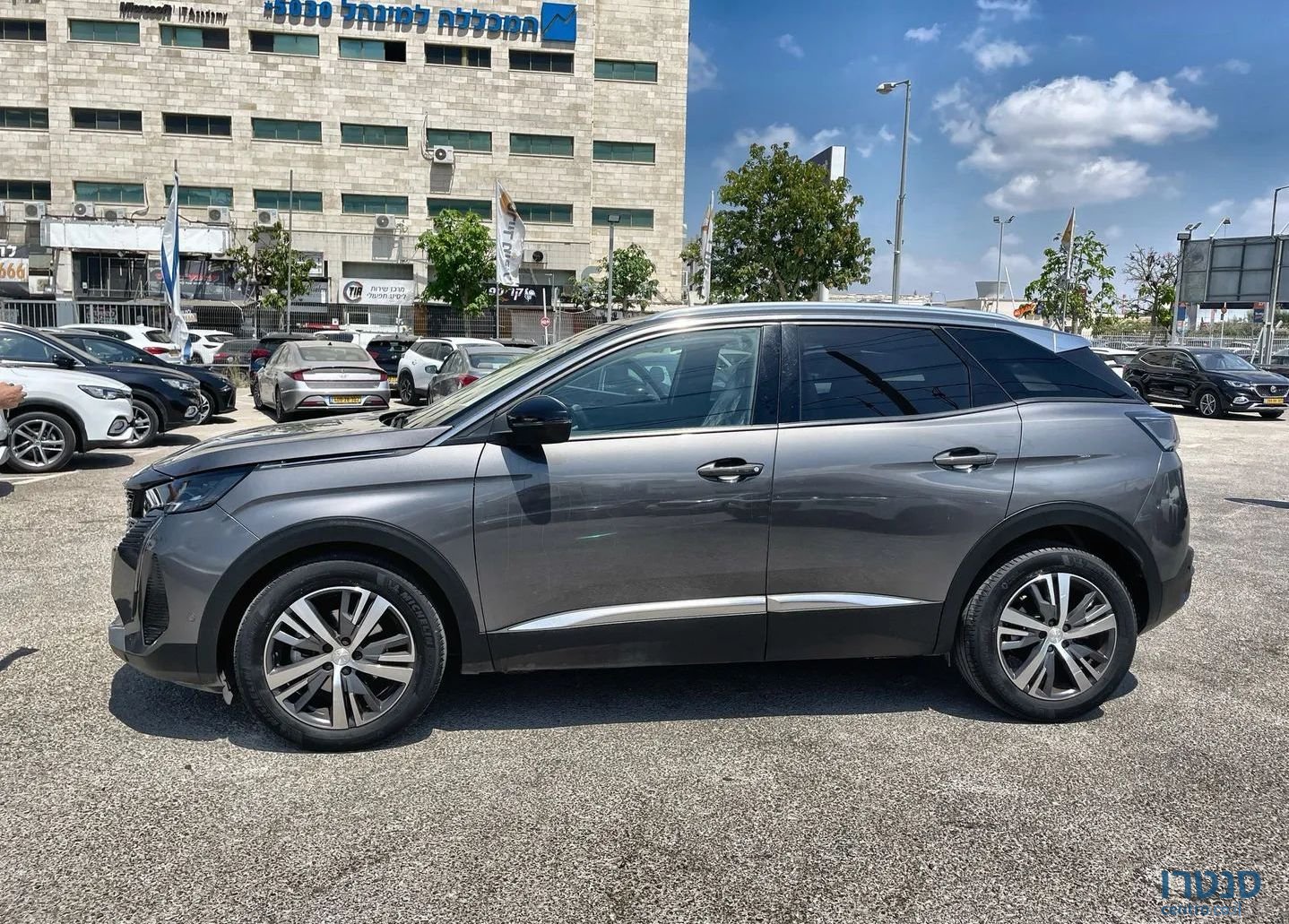 2022' Peugeot 3008 פיג'ו photo #2