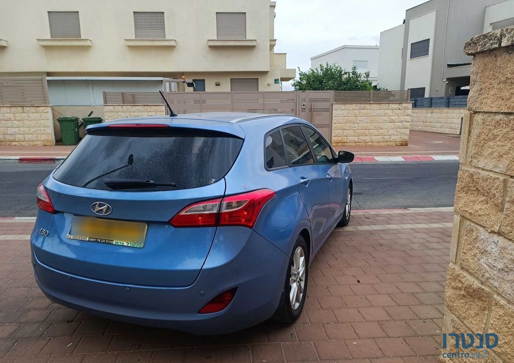 2015' Hyundai i30 יונדאי photo #3