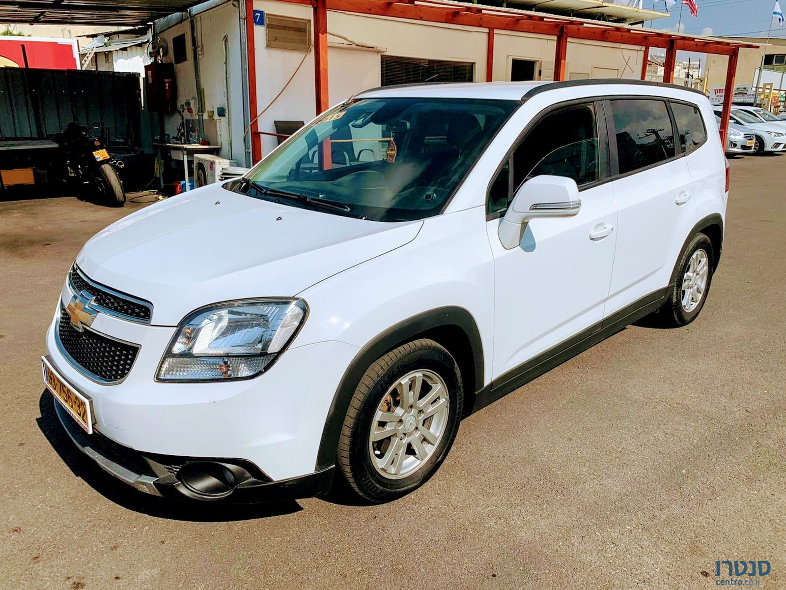 2015' Chevrolet Orlando photo #1