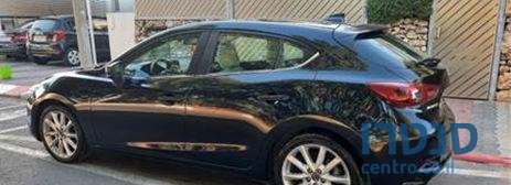 2018' Mazda 3 מאזדה 3 פרימיום photo #3