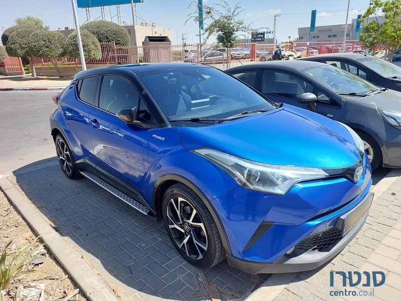 2017' Toyota C-HR טויוטה photo #4