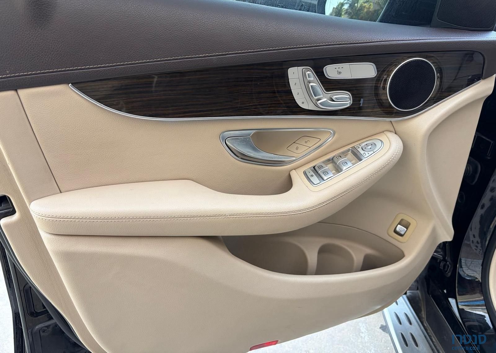 2019' Mercedes-Benz GLC מרצדס-בנץ photo #5