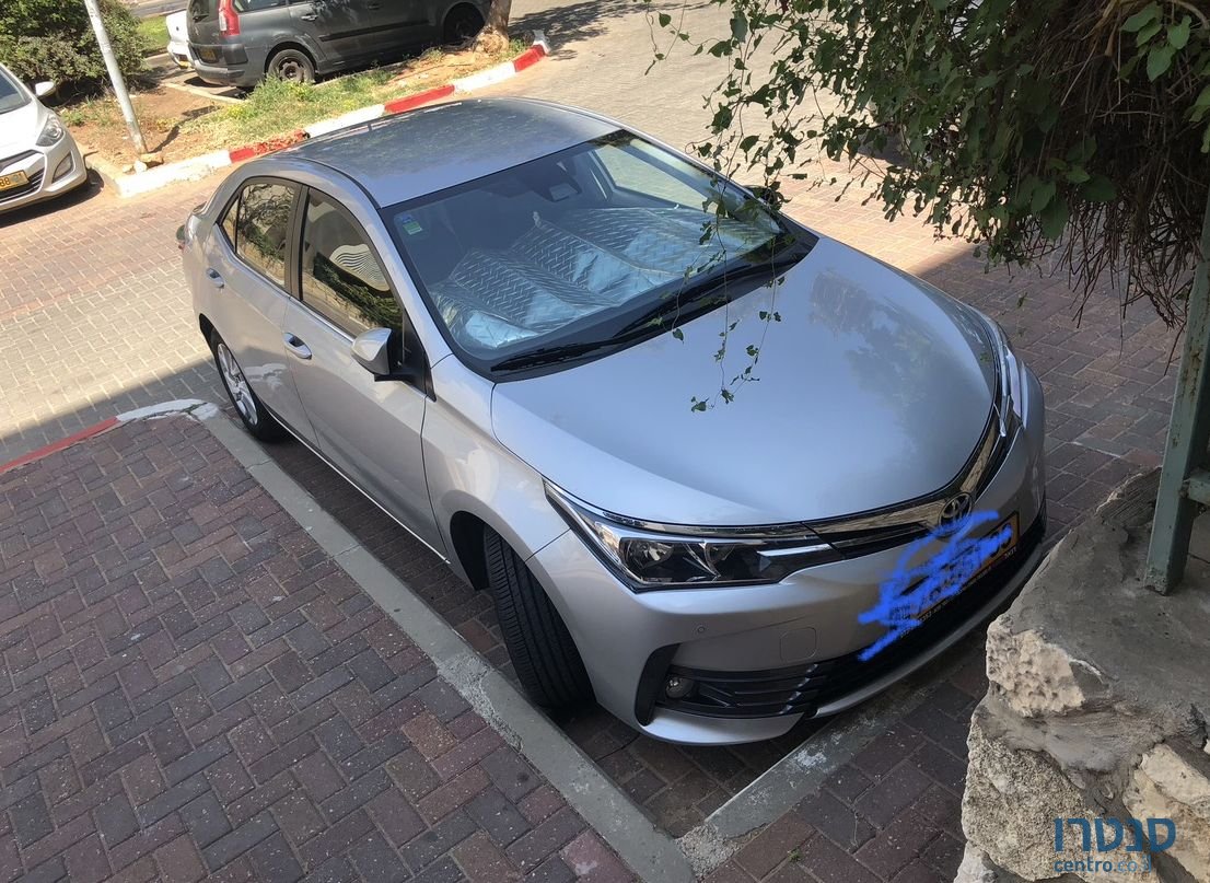 2017' Toyota Corolla טויוטה קורולה photo #2